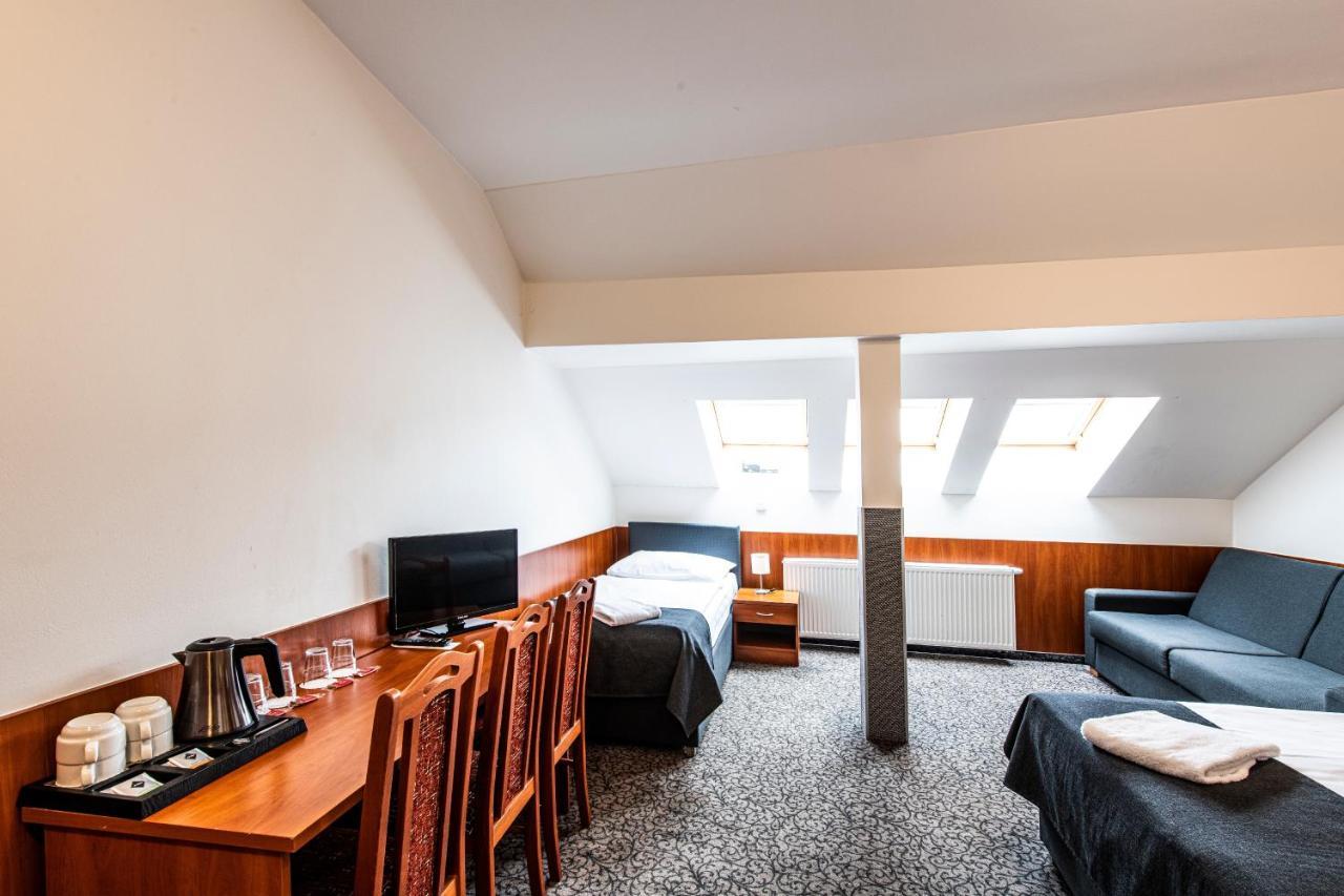 Hotel Zlata Vaha Prague Luaran gambar