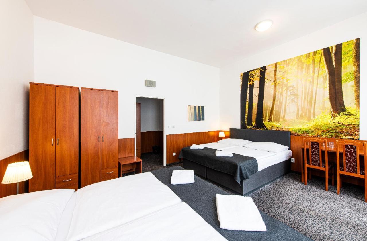 Hotel Zlata Vaha Prague Luaran gambar