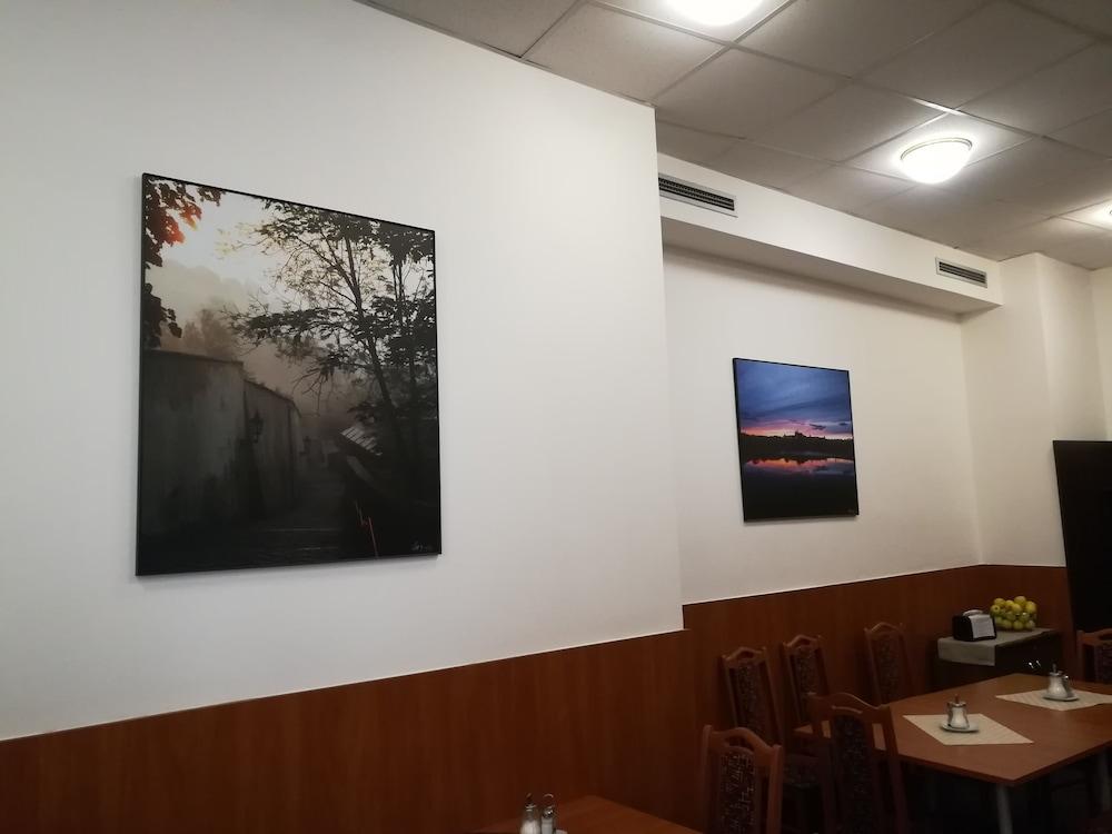 Hotel Zlata Vaha Prague Luaran gambar