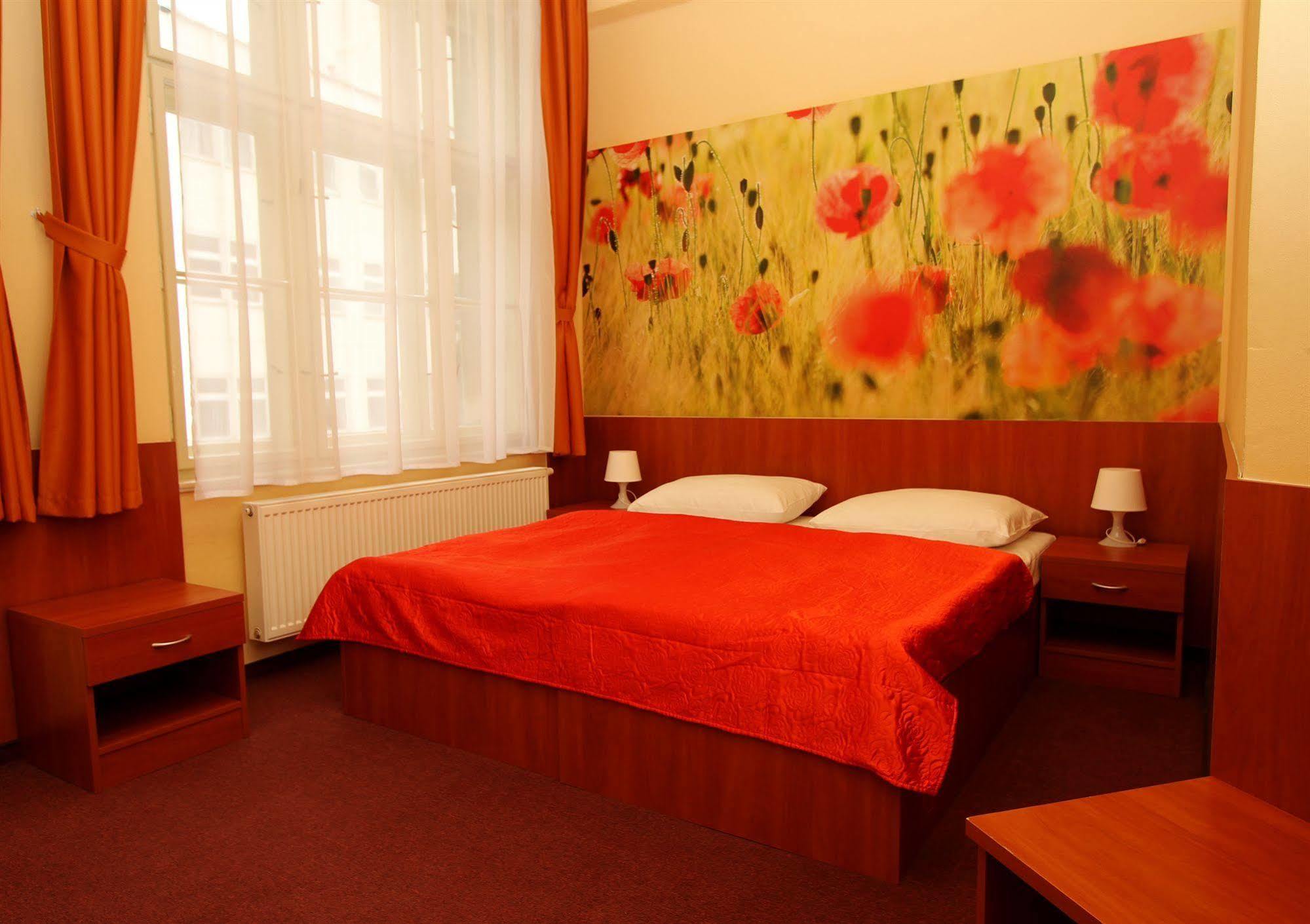 Hotel Zlata Vaha Prague Luaran gambar