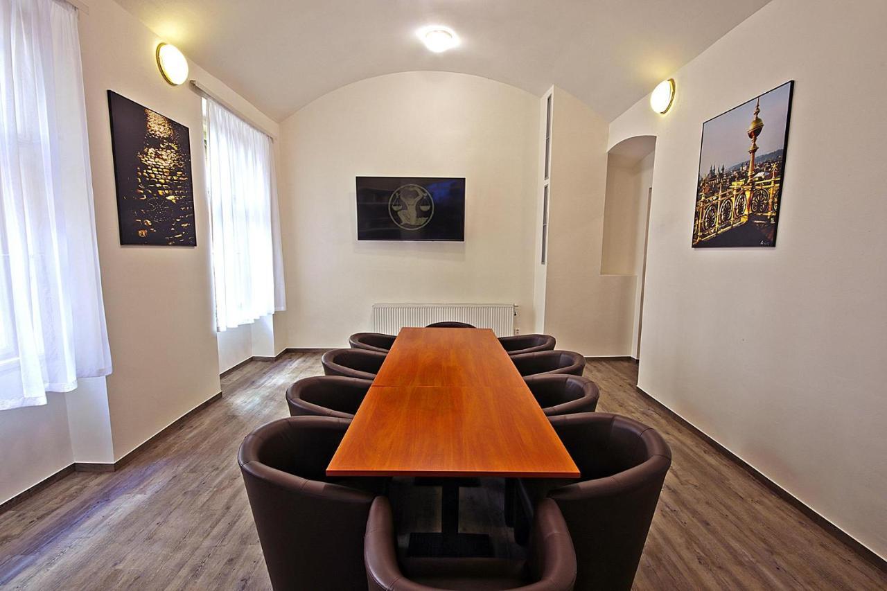 Hotel Zlata Vaha Prague Luaran gambar